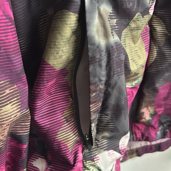 NorthFace windbreaker - Picture 6 of 6